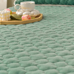 SOGA Green 153cm Wide Mattress Cover Thick Quilted Fleece Stretchable Clover Design Bed Spread Sheet Protector with Pillow Covers