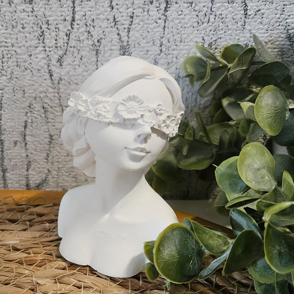 SOGA 36cm White Resin Sculpture – Blindfold Lady Bust Home Decor