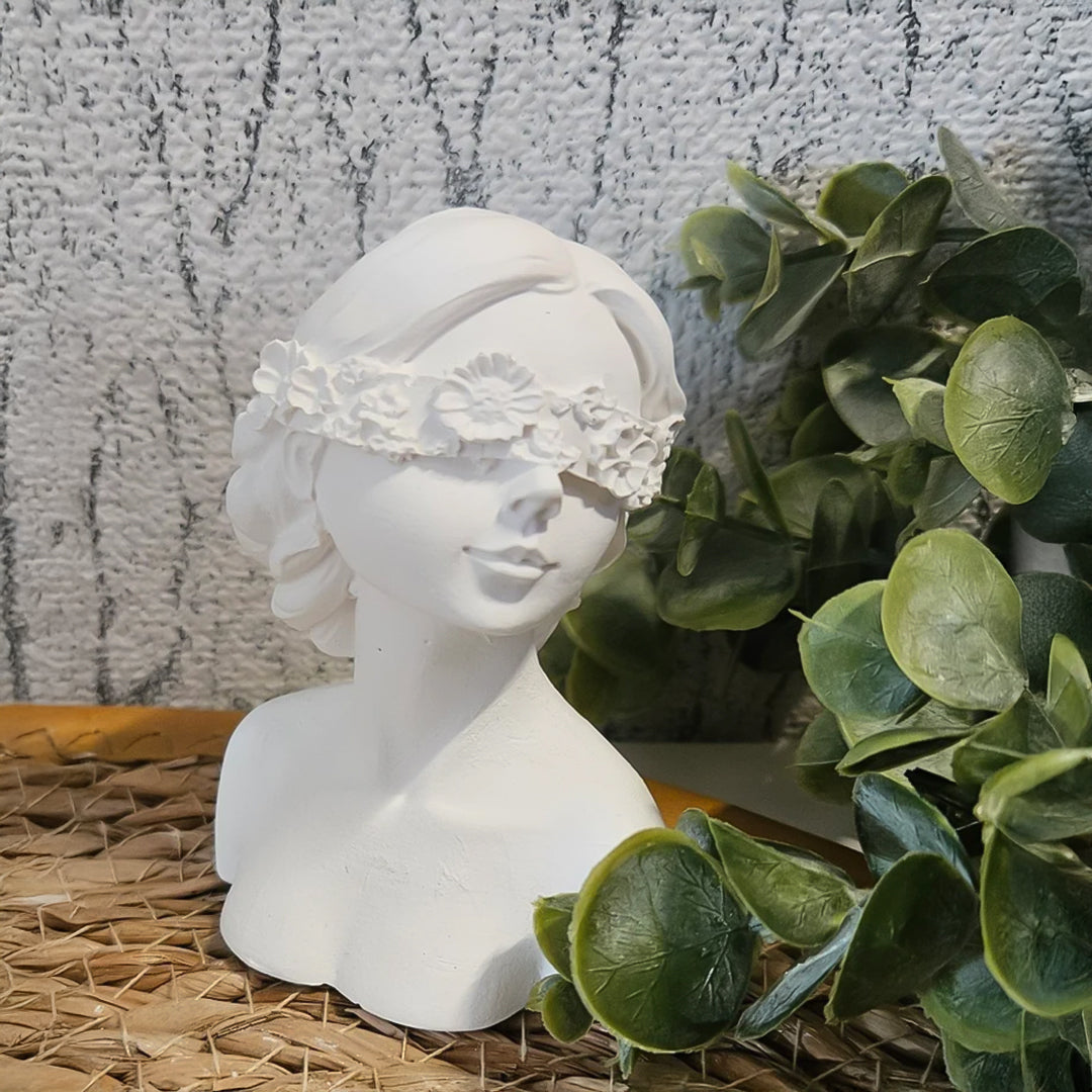 SOGA 36cm White Resin Sculpture – Blindfold Lady Bust Home Decor