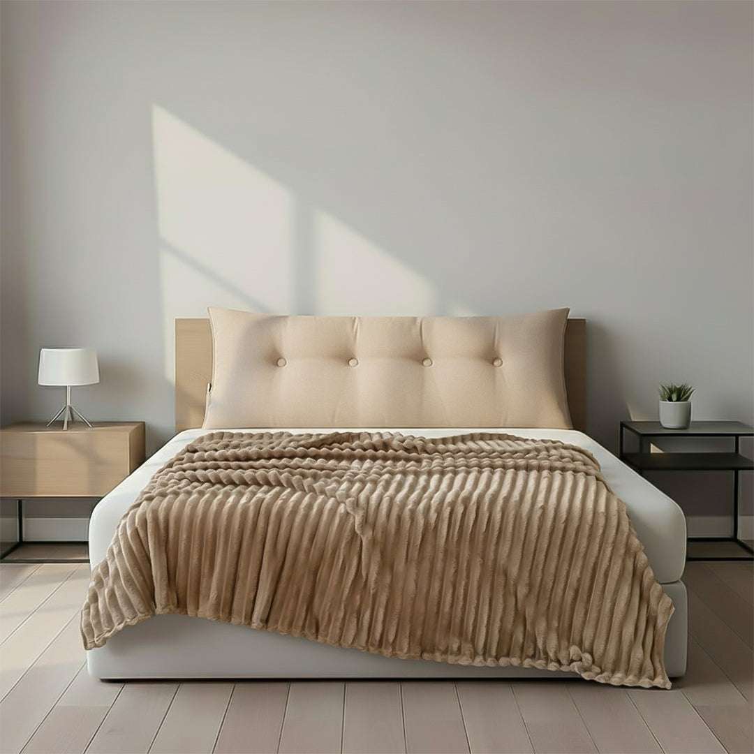 SOGA Home & Living Bundle – Beige Triangular Wedge Pillow & Light Brown Flannel Throw $ 0