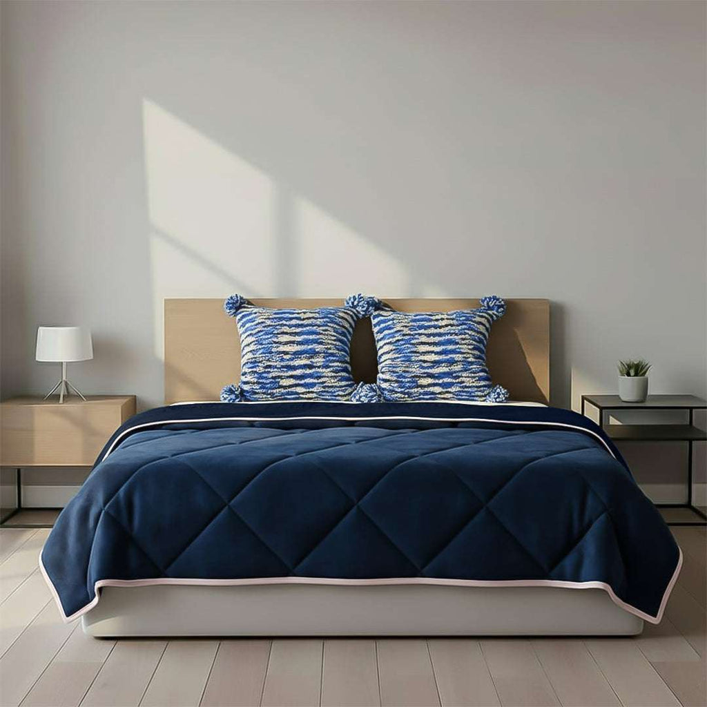 SOGA Home & Living Bundle – 2 Deep Sea Blue Gradient Pillow & Navy Blue Cozy Flannel Blanket $ 196