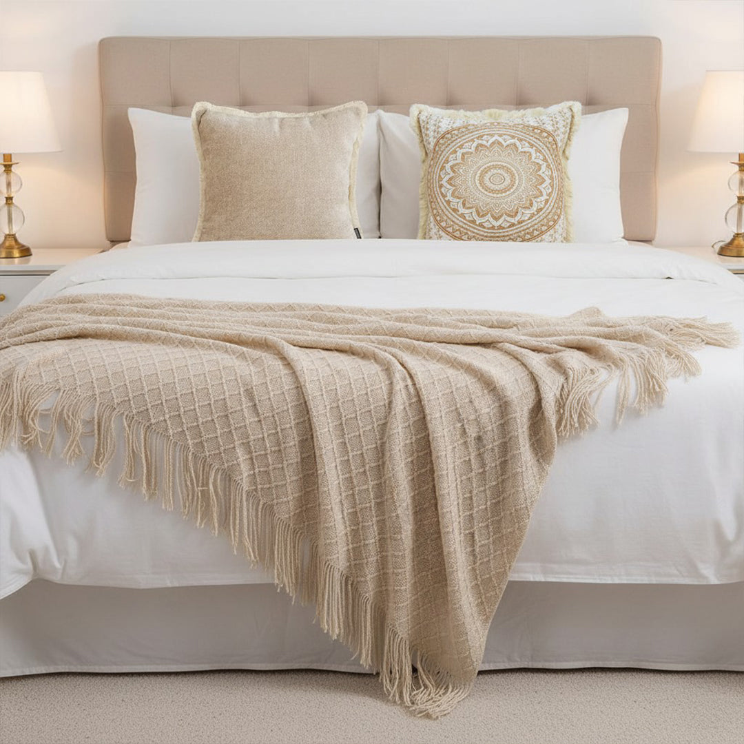 SOGA Home & Living Bundle – Chenille Tassel Pillow, Moon Cotton Pillow & Knitted Blanket