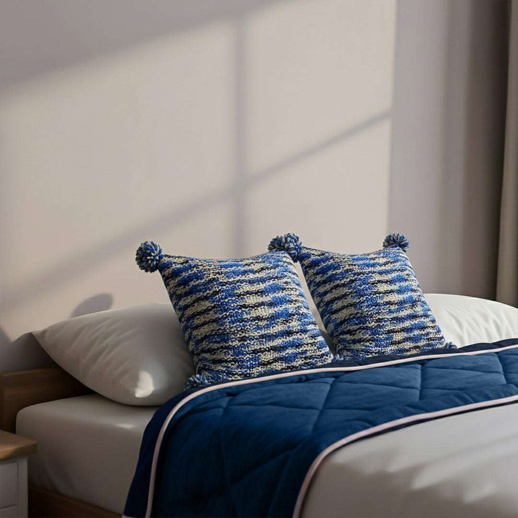 SOGA Home & Living Bundle – 2 Deep Sea Blue Gradient Pillow & Navy Blue Cozy Flannel Blanket $ 196