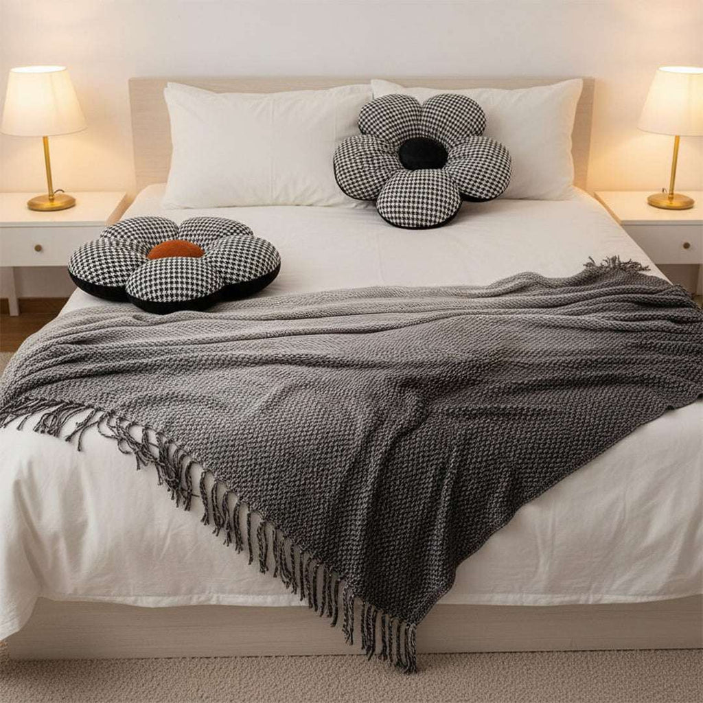 SOGA Home & Living Bundle – Black Flower Floor Pillows & Star Grey Gradient Tassel Blanket $ 149