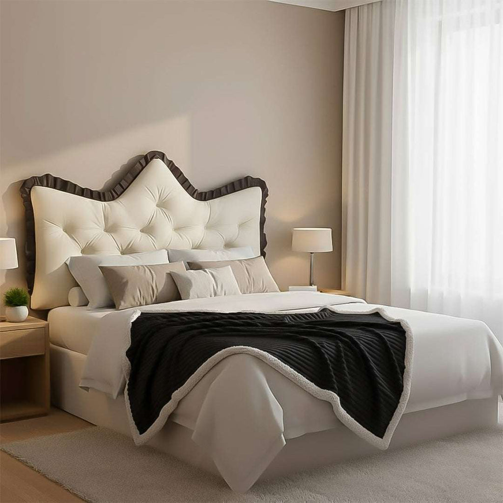 SOGA Home & Living Bundle – Cream Tufted Crown Pillow & Black Cozy Flannel Throw Blanket $ 0