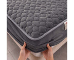 SOGA 2X Grey 153cm Wide Mattress Cover Thick Quilted Fleece Stretchable Clover Design Bed Spread Sheet Protector with Pillow Covers