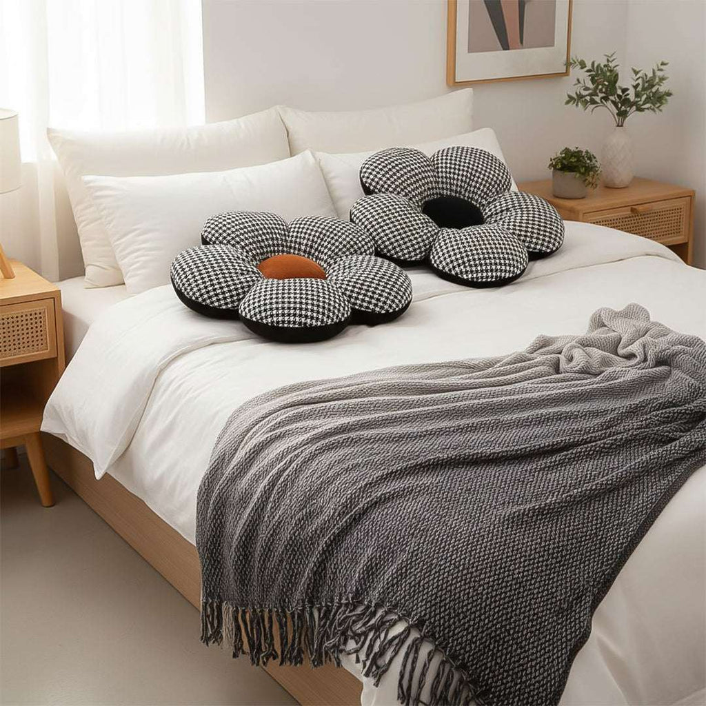 SOGA Home & Living Bundle – Black Flower Floor Pillows & Star Grey Gradient Tassel Blanket $ 149