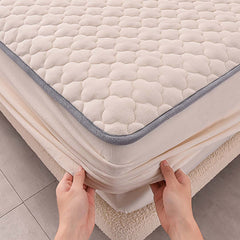 SOGA 2X Beige 138cm Wide Mattress Cover Thick Quilted Fleece Stretchable Clover Design Bed Spread Sheet Protector with Pillow Covers