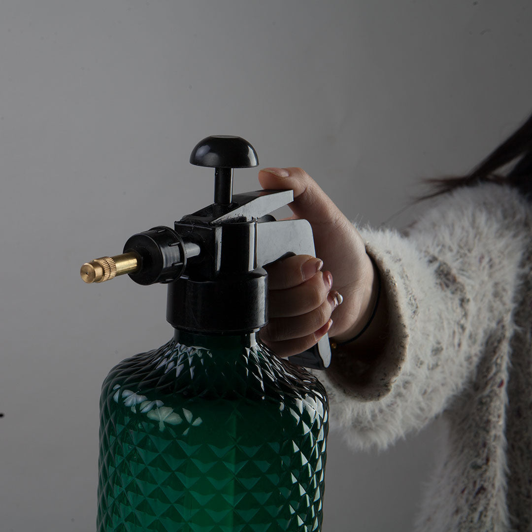 SOGA 4X 2 Liter Mist Water Spray Bottle Hand Held Pressure Adjustable Nozzle with Top Pump Indoor Outdoor Gardening