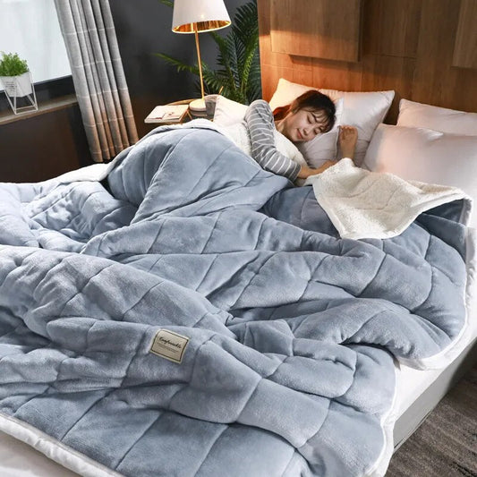 Anyhouz Blanket Light Grey Fleece Autumn Winter Warm 3 Layers Thicken Flannel Soft Comfortable Warmth Quilts Washable 150x200cm